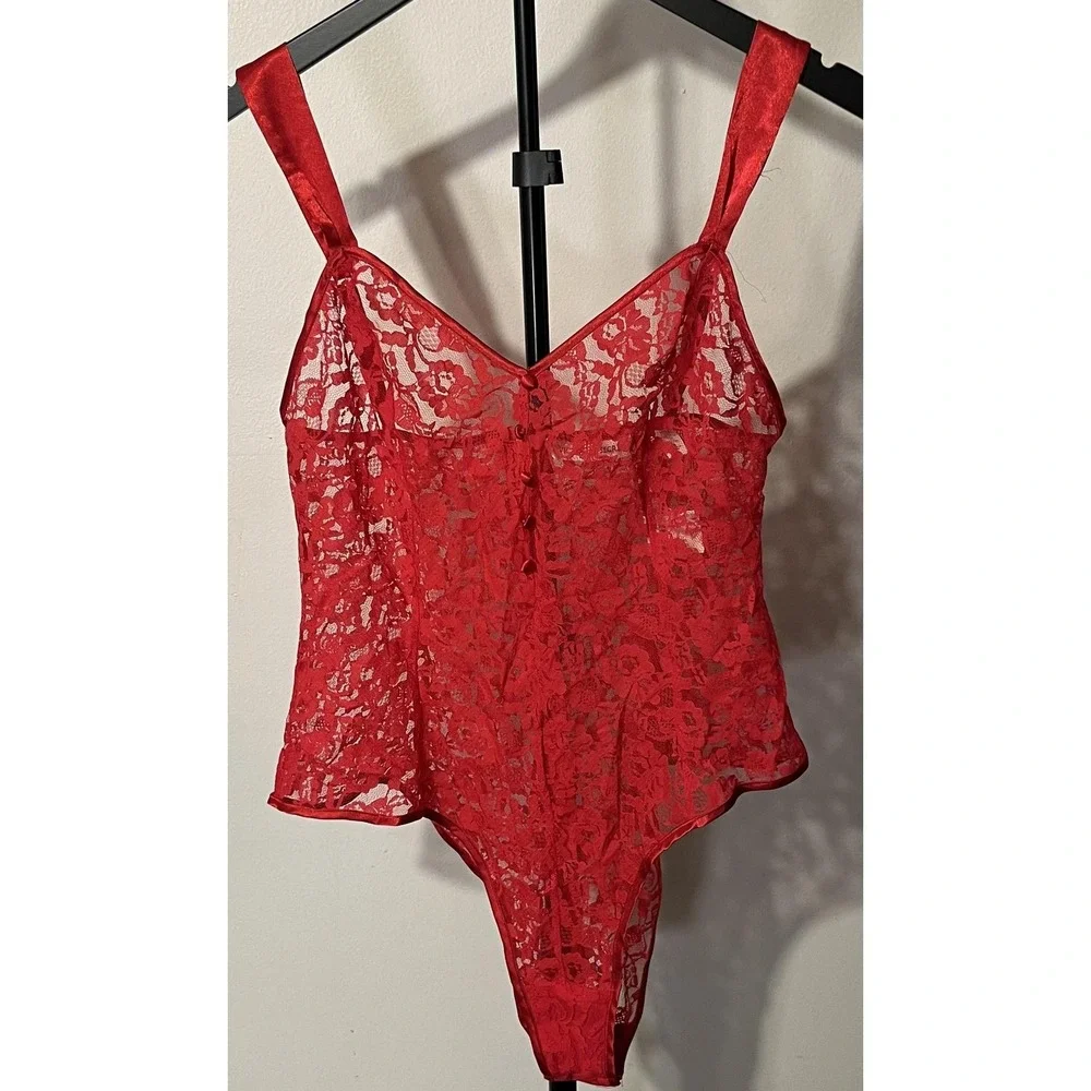 Victoria's Secret Bodysuit Teddy Womens Medium Red Lace Sheer Zip Back‎ 6510